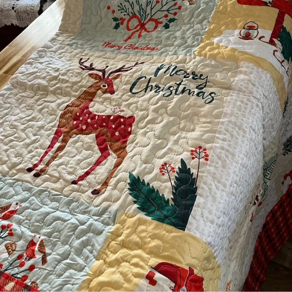 Mar Cielo Holiday California King Quilt with Pillow Shams